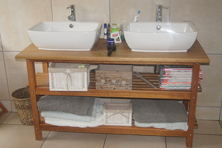 double bathroom basin